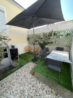 Maison tourangelle chic & cosy avec cour